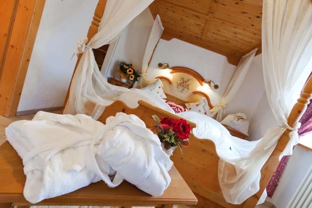 Nature Wellness Hotel Renato فيغو دي فاسا الغرفة الصورة